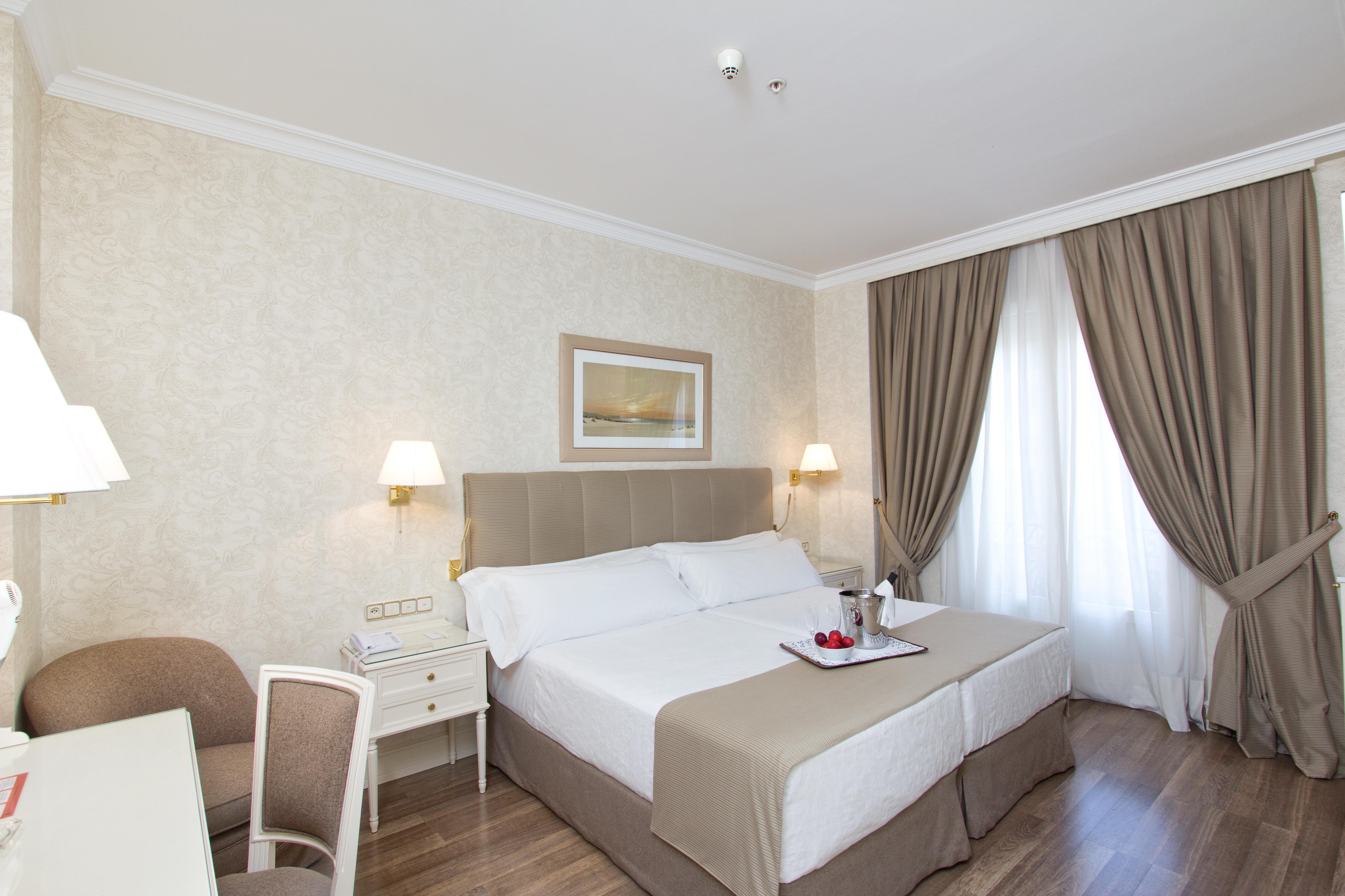 Hotel Atlantico Madrid Ngoại thất bức ảnh